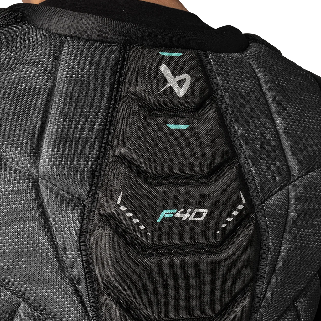 S26 SUPREME F40 SHOULDER PAD INTERMEDIATE