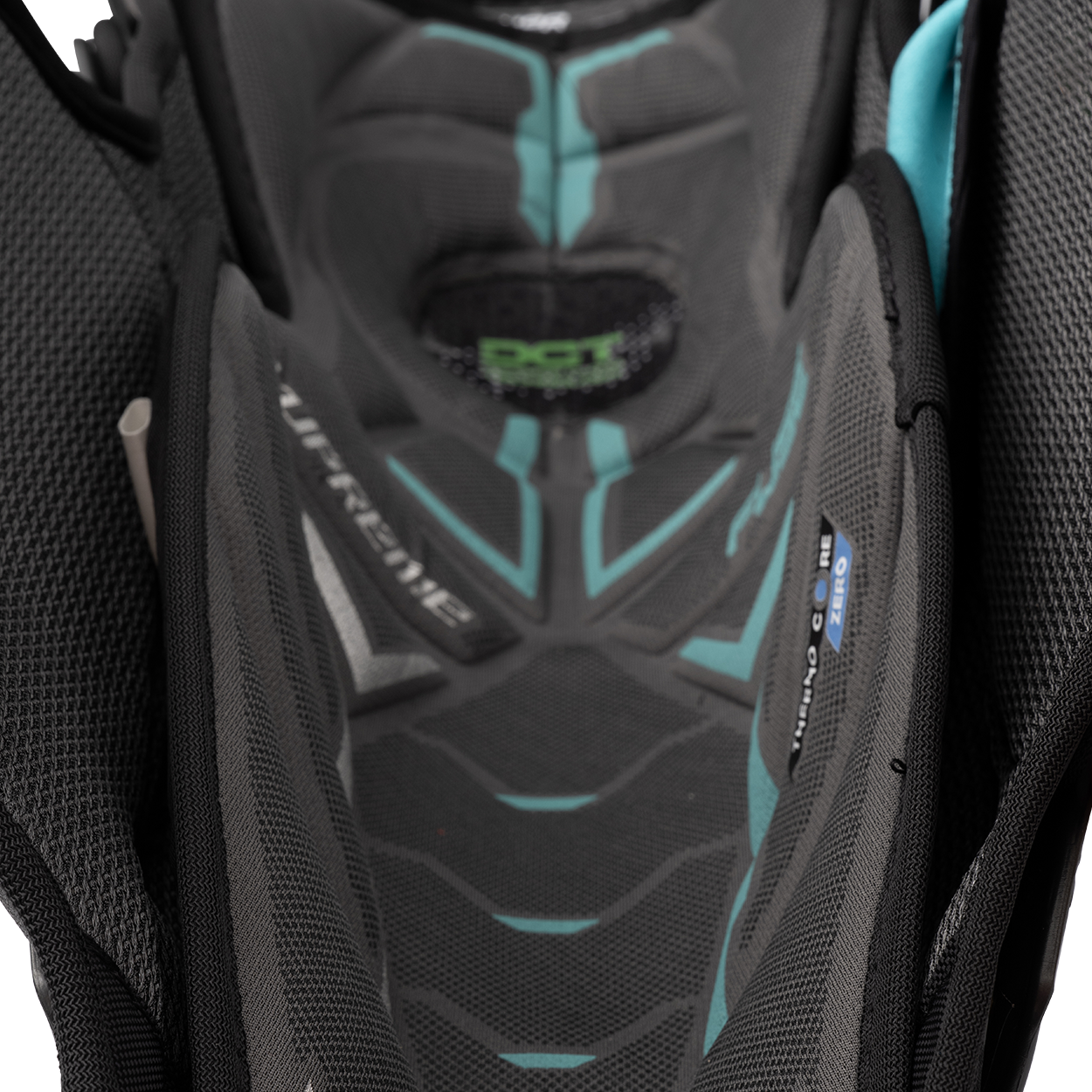 S26 SUPREME FUSE SHIN GUARD-JR